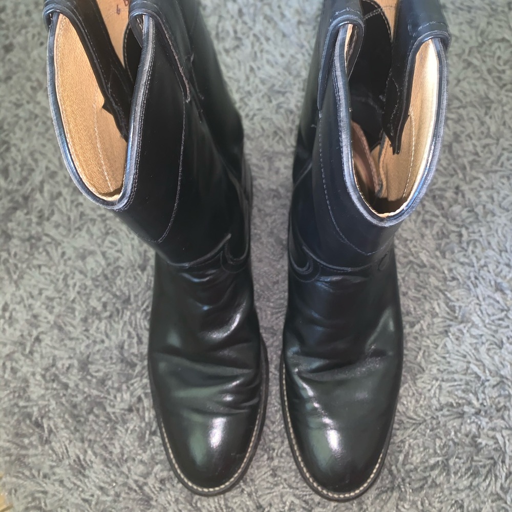 Vintage Justin Black Cowboy Boots 👢